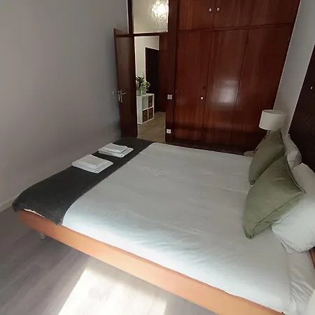 Camoes Appartments פורטו