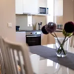 Apartamento Camões Appartments *
