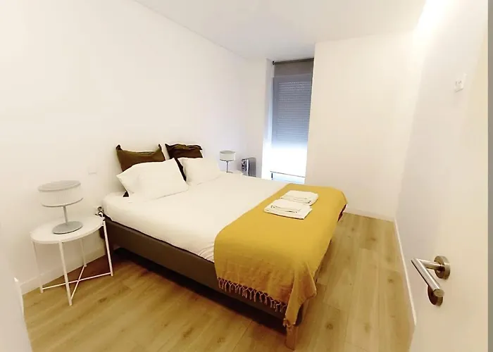 Camoes Appartments * 포르투